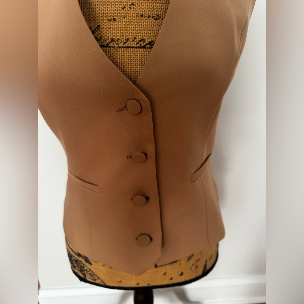 Zara Tan Vest - Picture 2 of 5